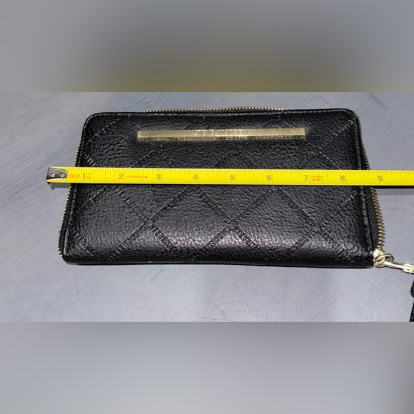 Steve Madden Logo Black Embossed Wristlet Wallet - Picture 8 of 9